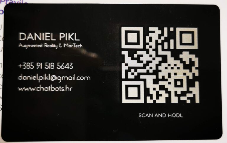 Lasersko gravirana metalna vizitka s QR kodom